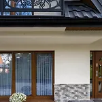 - Dwupoziomowe Apartmán